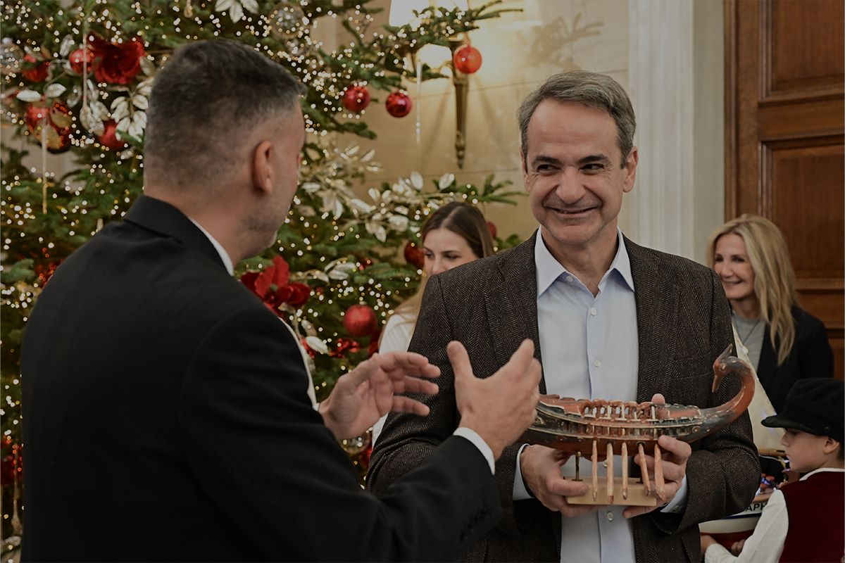 Άλλοι ψάλλουν και σε άλλους τα ψέλνουν