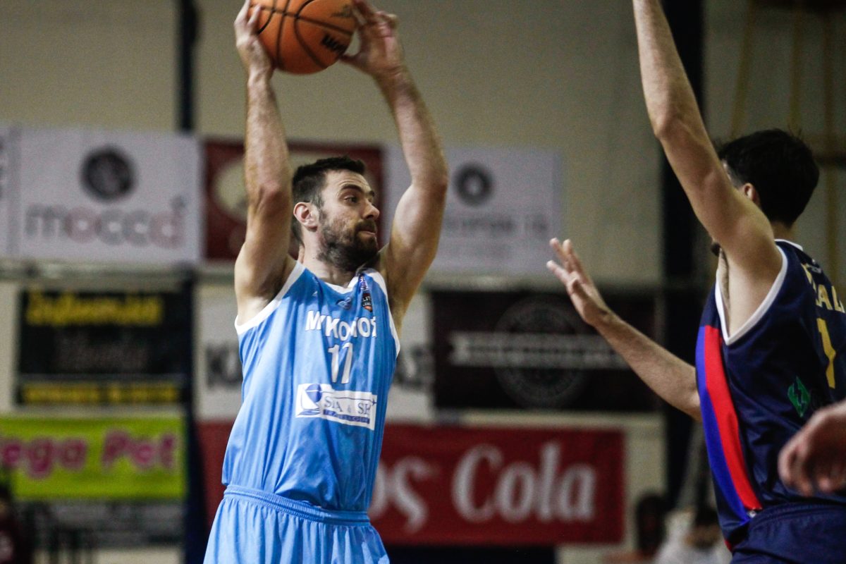 Βαγγέλης Μάντζαρης