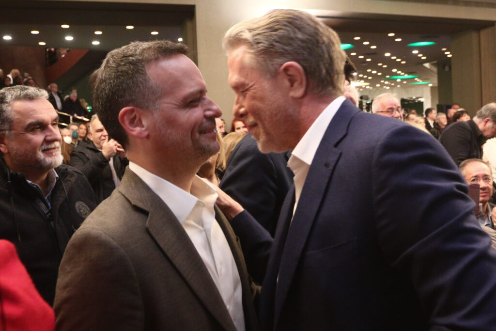 ΚΟΠΗ ΠΡΩΤΟΧΡΟΝΙΑΤΙΚΗΣ ΠΙΤΑΣ ΤΟΥ ΒΟΥΛΕΥΤΗ ΤΟΥ ΠΑΣΟΚ - ΚΙΝΗΜΑΤΟΣ ΑΛΛΑΓΗΣ ΠΑΥΛΟΥ ΓΕΡΟΥΛΑΝΟΥ