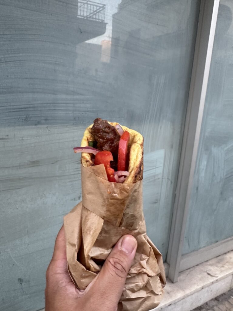 Αιγυπτιακόν σουβλάκια Πειραιά