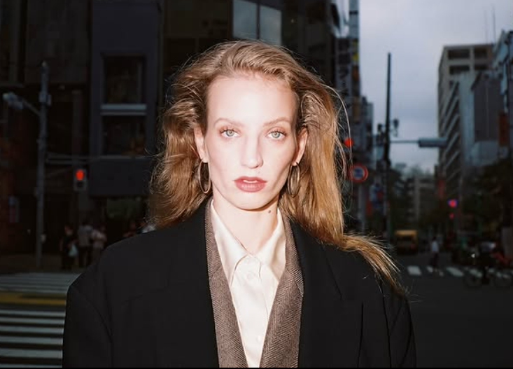 Πέτρα Κόλλινς (photo credit: official instagram profile)