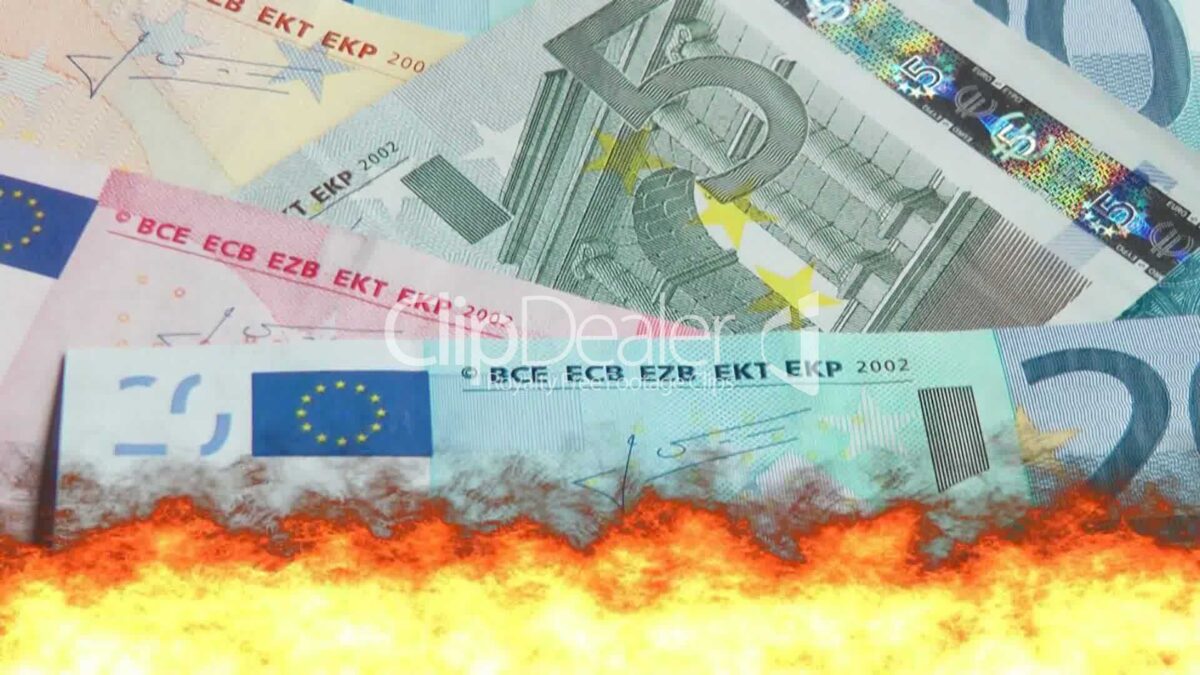 Αυστριακή Σχολή : Με πατερίτσες στέκεται ακόμα το ευρώ στα πόδια του