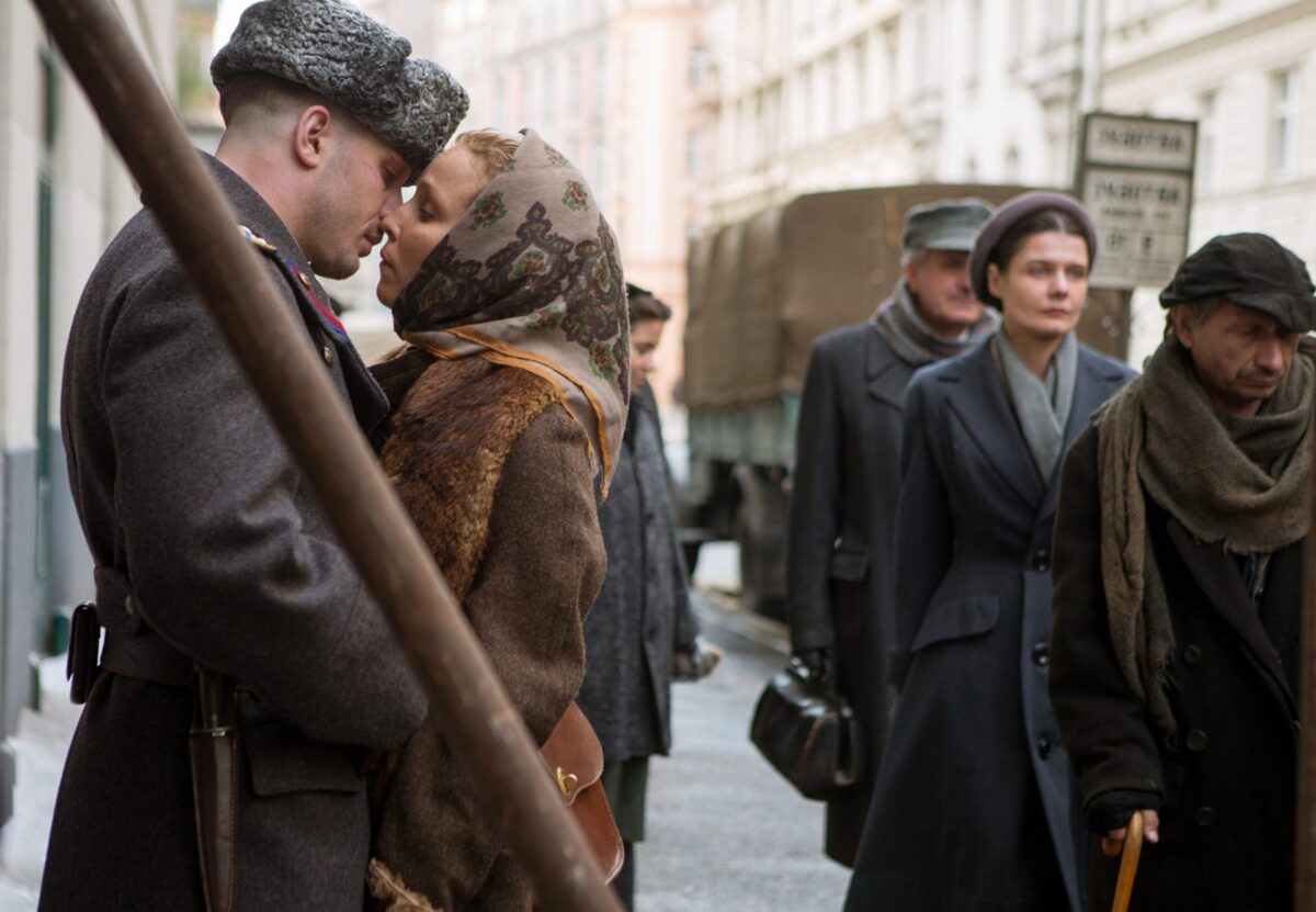Κριτική στα ανατολικά