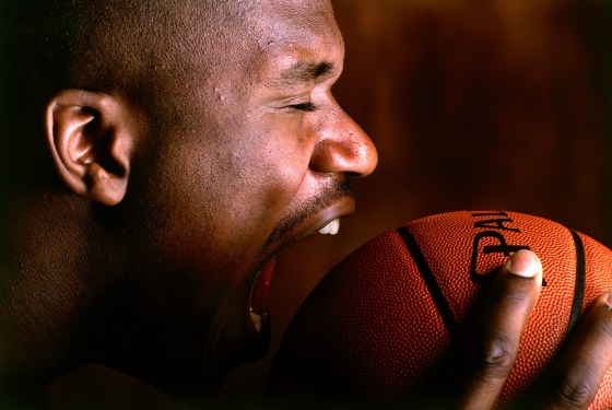 Ο Shaquille O`Neal παραδέχεται πως ξεφούσκωνε με καρφίτσα τις μπάλες!