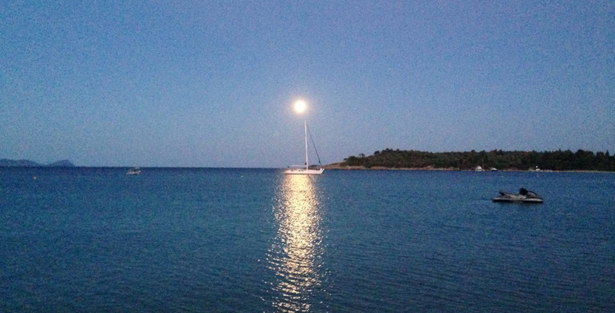 Τώρα που πιάνουν οι ζέστες; Dj`s all star party. Λευκή άμμος, Χαλκιδική