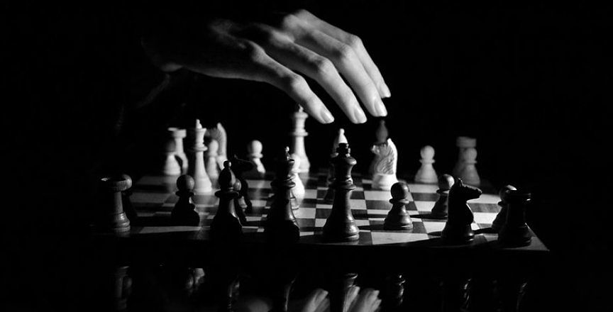 «Forward Thinking» λίγες ώρες πριν...Τί άραγε;