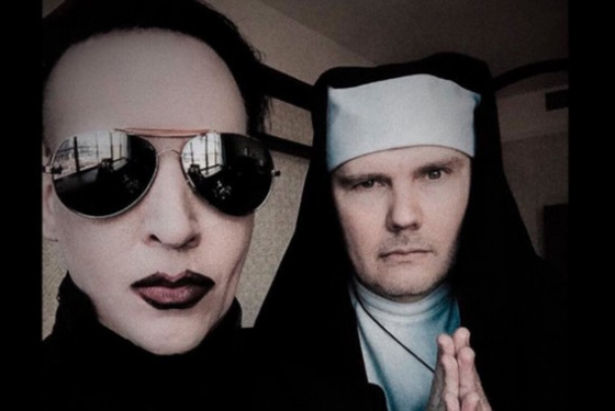 Ο Billy Corgan ντύνεται καλόγρια και τραγουδά το «Girls Just Want To Have Fun»