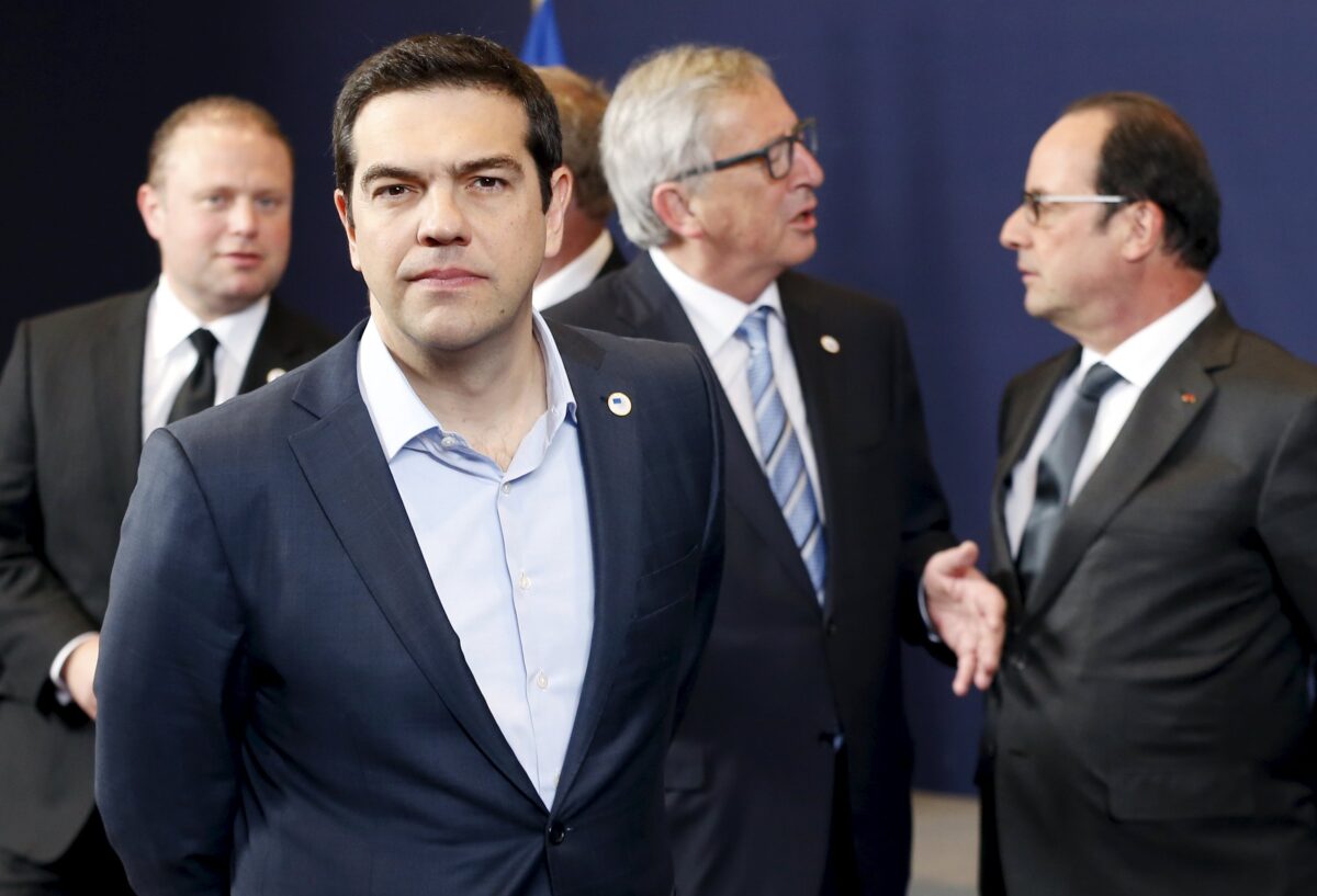 Η Liberation αποκαλύπτει το παρασκήνιο της διαπραγμάτευσης Τσίπρα με τους Ευρωπαίους