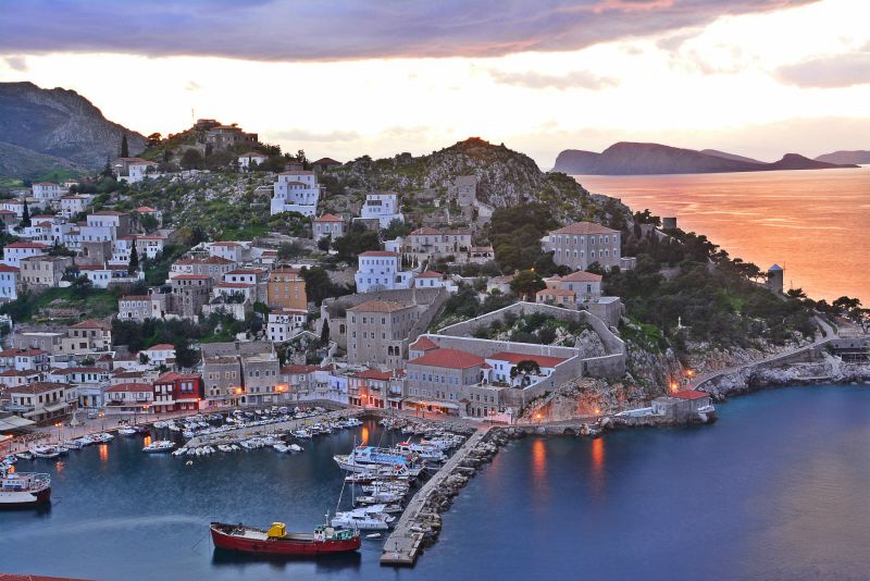 Νέο ρεκόρ για τον ελληνικό τουρισμό παρά τη συζήτηση για “Grexit“