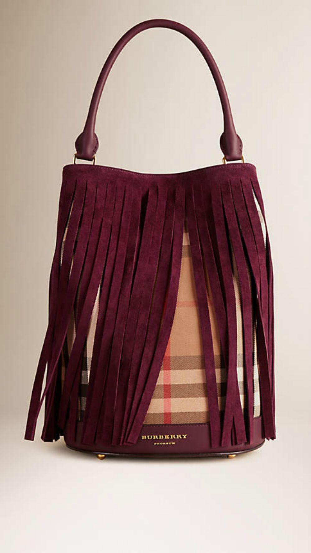 Burberry Prorsum Bucket Bag:  Το must – have του φετινού χειμώνα