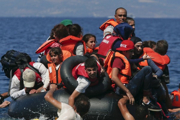 «Μαμά να ξέρεις ότι σ` αγαπώ» - Ιστορίες γραμμένες σε σωσίβια προσφύγων