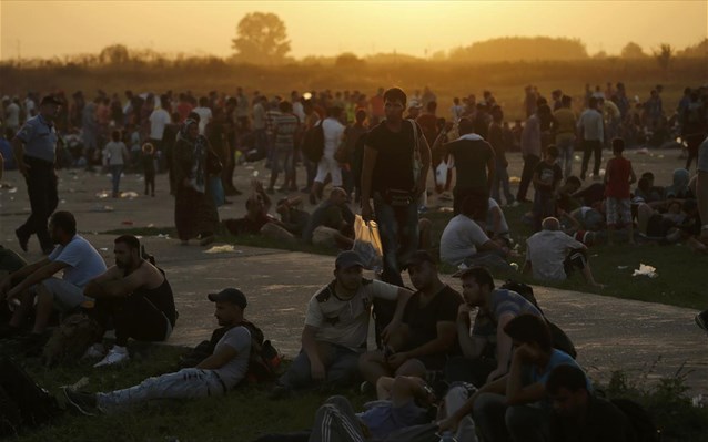 Με κλειστά σύνορα, μεμψιμοιρία, αλληλοκατηγορίες  αντιμετωπίζει η Ευρώπη τους πρόσφυγες