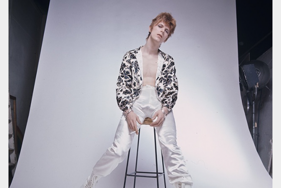 Ανέκδοτες φωτογραφίες του David Bowie λίγο πριν γίνει ο Ziggy Stardust