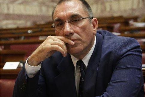 Παραιτήθηκε ο υφυπουργός Υποδομών Δ. Καμμένος