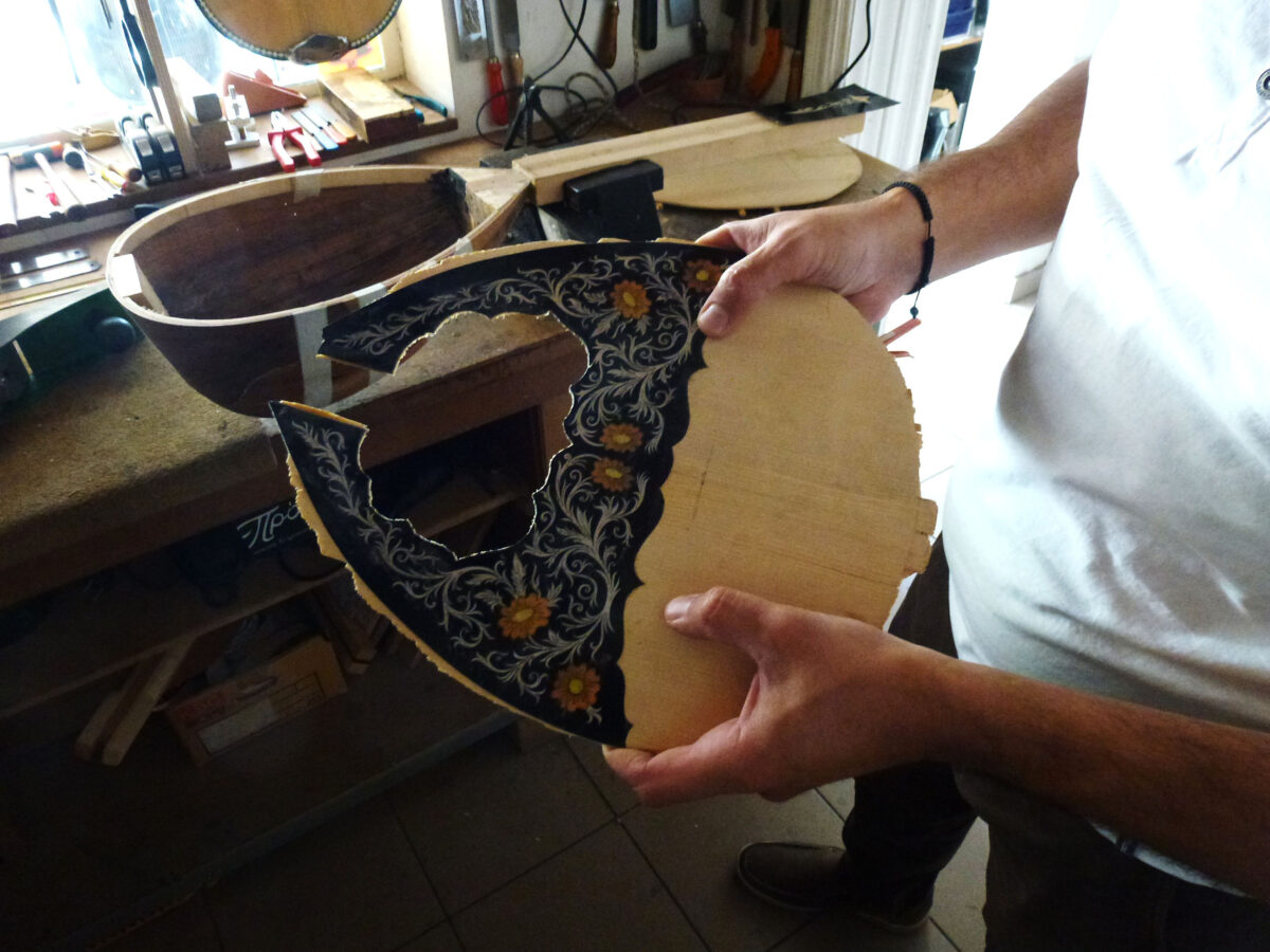 Μουσική με άρωμα Ανατολής – Επιστροφή στην κατασκευή παραδοσιακών μουσικών οργάνων