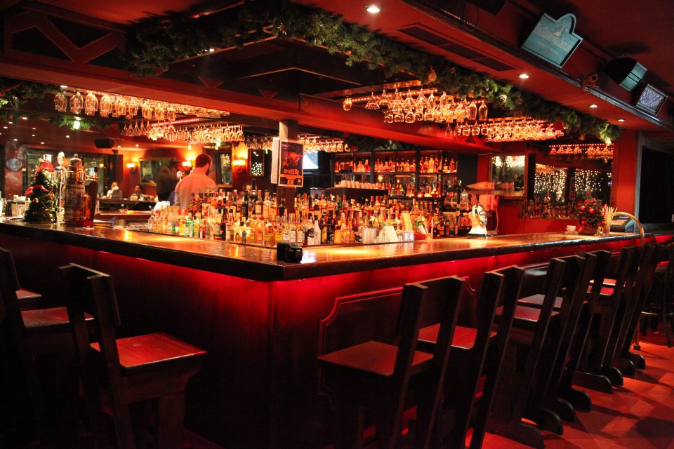 20 ολόκληρα χρόνια Escoba. Αν μεγάλωσες μαζί του, άντε, πες μόνο το 2