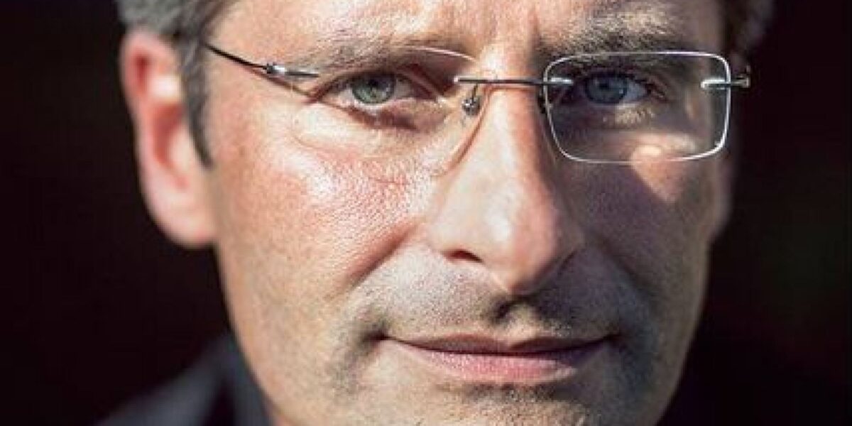 «Είμαι ένας ομοφυλόφιλος, ευτυχής ιερέας. Η Εκκλησία πρέπει, επιτέλους, να σταματήσει να εθελοτυφλεί»