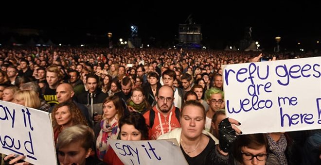 150.000 Αυστριακοί σε συναυλία αλληλεγγυής για τους πρόσφυγες στη Βιέννη