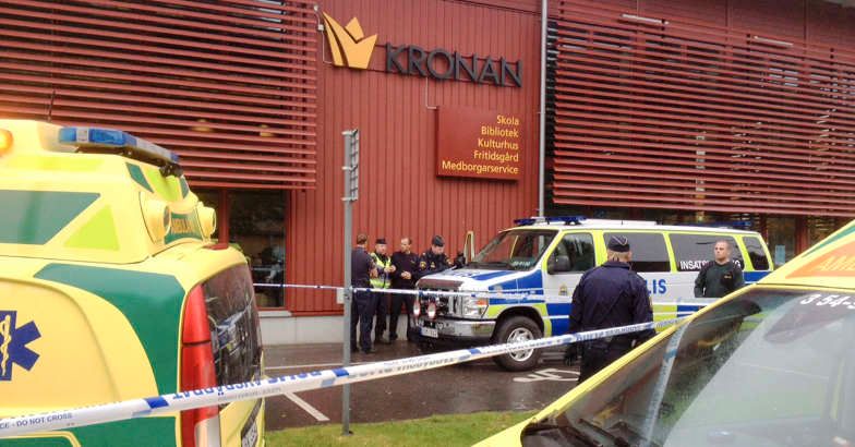 Επίθεση με σπαθί μασκοφόρου σε σχολείο στη Σουηδία 3 νεκροί