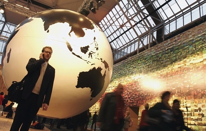 Για μία ακόμη δεκαετία δεν θα πληρώνουμε τέλη περιαγωγής ( roaming ) στην ΕΕ