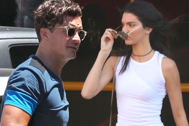 Ο Ορλάντο Μπλουμ ψάχνει το τηλέφωνο της Κένταλ Τζένερ