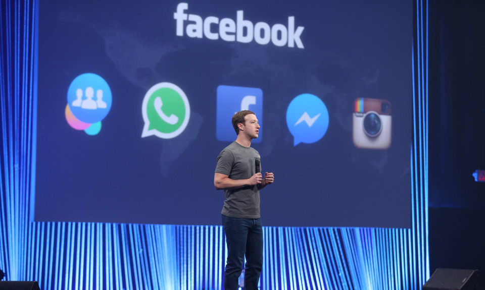 1,55 δισ. τον μήνα  οι χρήστες του Facebook 4,5 δισ τα κέρδη το 3ο τρίμηνο του 2015