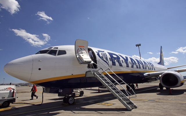 Η Ryanair ξεπέρασε τους 3 εκ επιβάτες από Αθήνα και μοιράζει εισητήρια προς 9.99 ευρώ