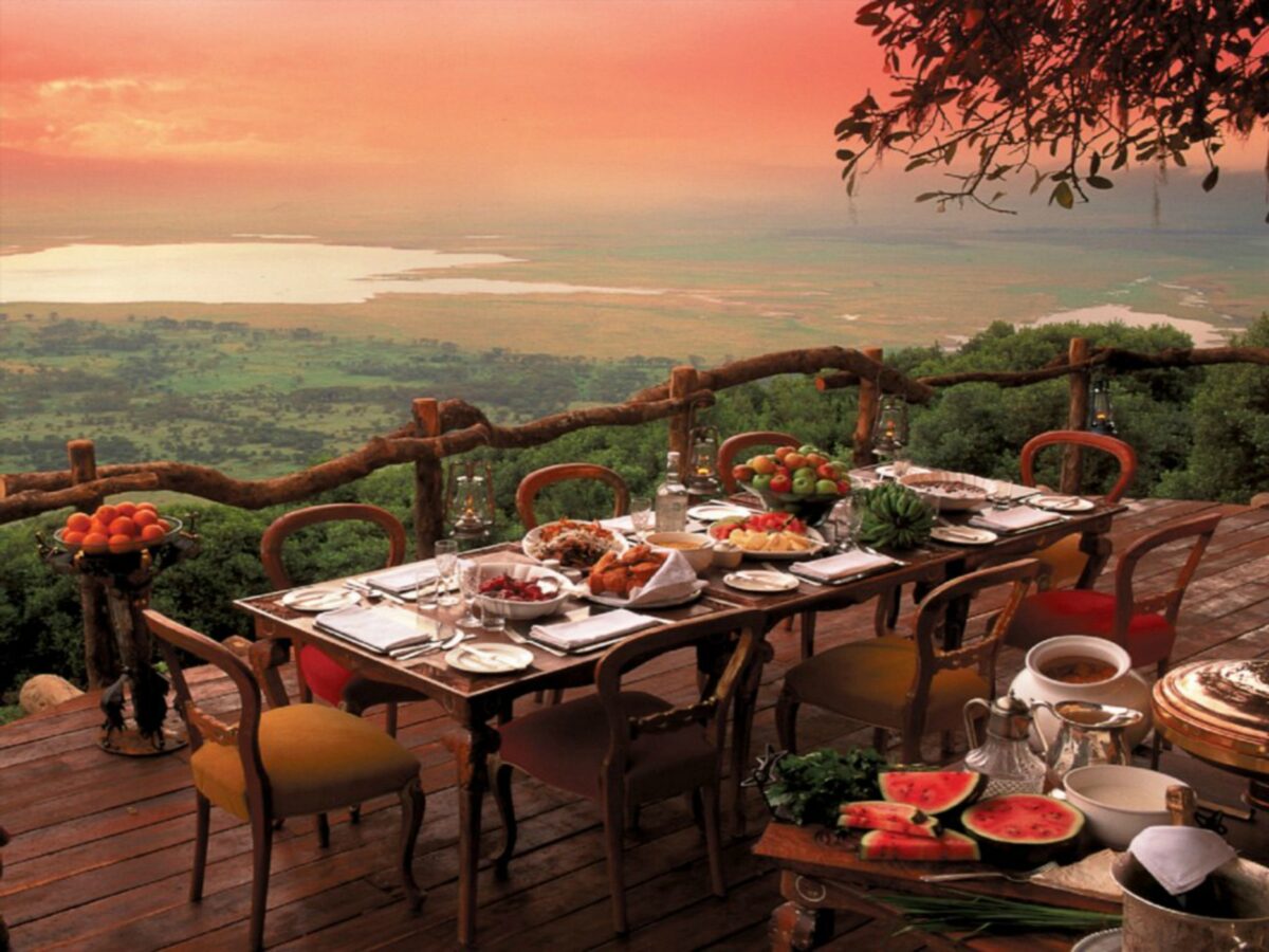Ngorongoro Crater Lodge: Για γεύμα δίπλα στον κρατήρα