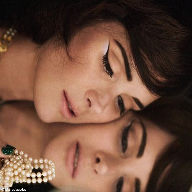 Winona Ryder το νέο πρόσωπο της beauty καμπάνιας του Marc Jacobs