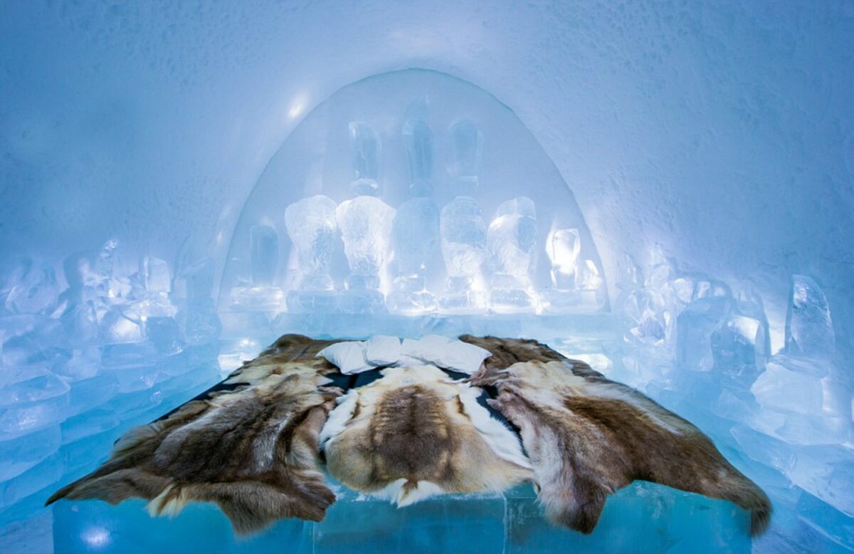 Ice Hotel: Το πιο παγωμένο ξενοδοχείο άνοιξε τις πύλες του στη Σουηδία