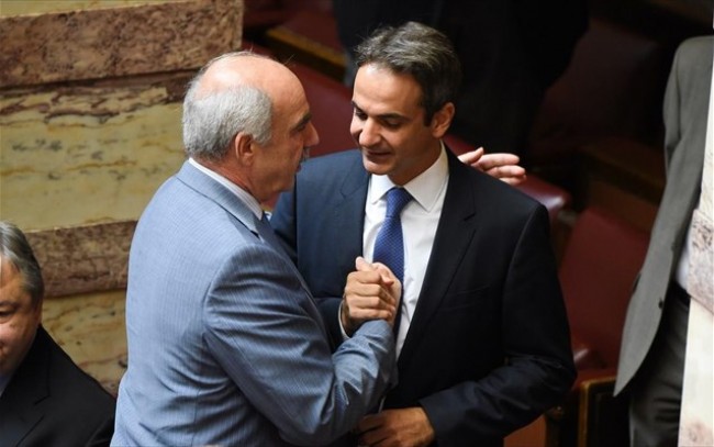 Η επιτυχία του Κυριάκου Μητσοτάκη, δημιουργεί μια καινούργια δυναμική και αλλάζει το πολιτικό σκηνικό.