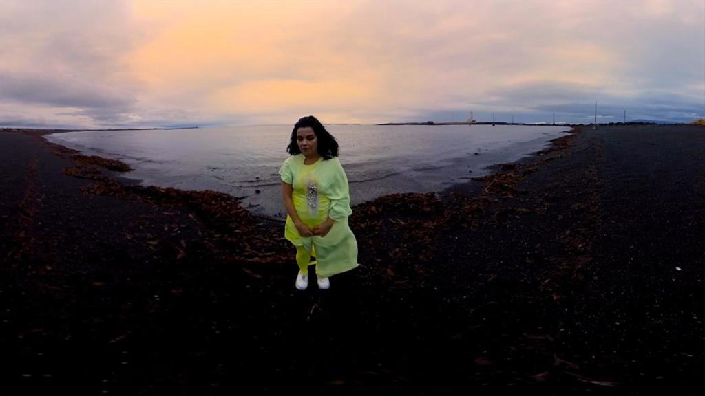 H Bjork λανσάρει το δικό της virtual reality application