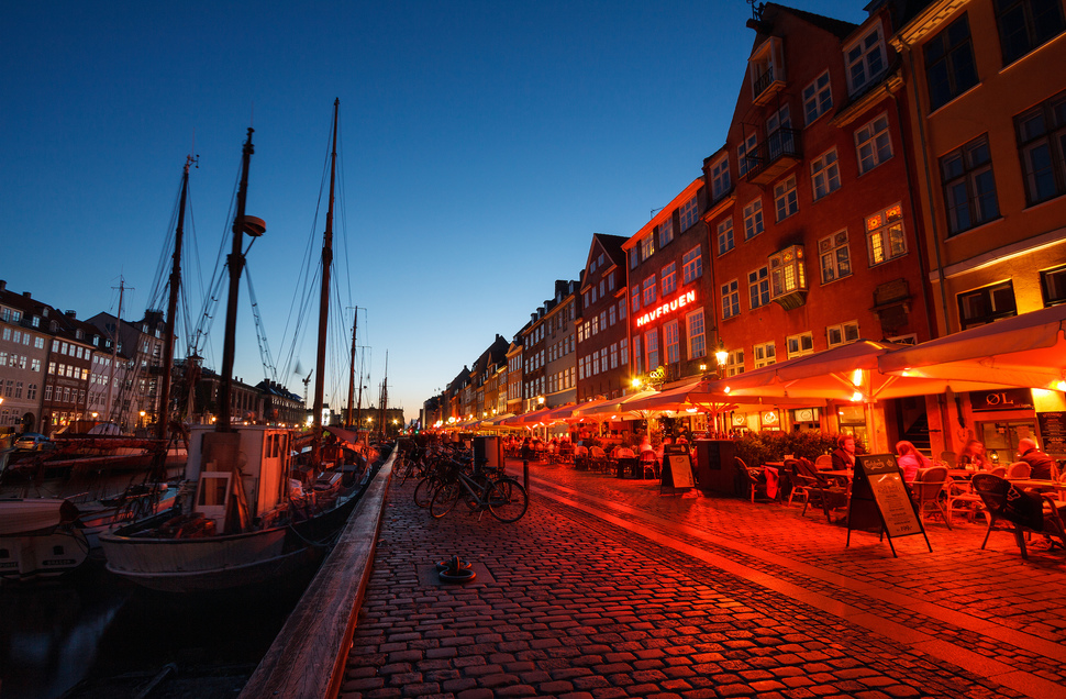 Mαθήματα σεξουαλικότητας και νυχτερινής ζωής για τους πρόσφυγες στη Δανία