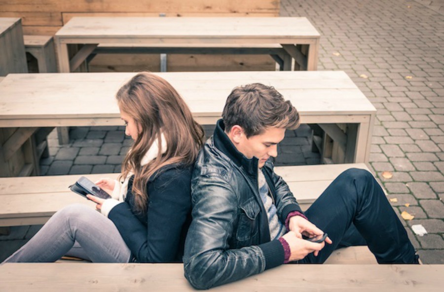 Πως χρησιμοποιούν οι Έλληνες τα social media;