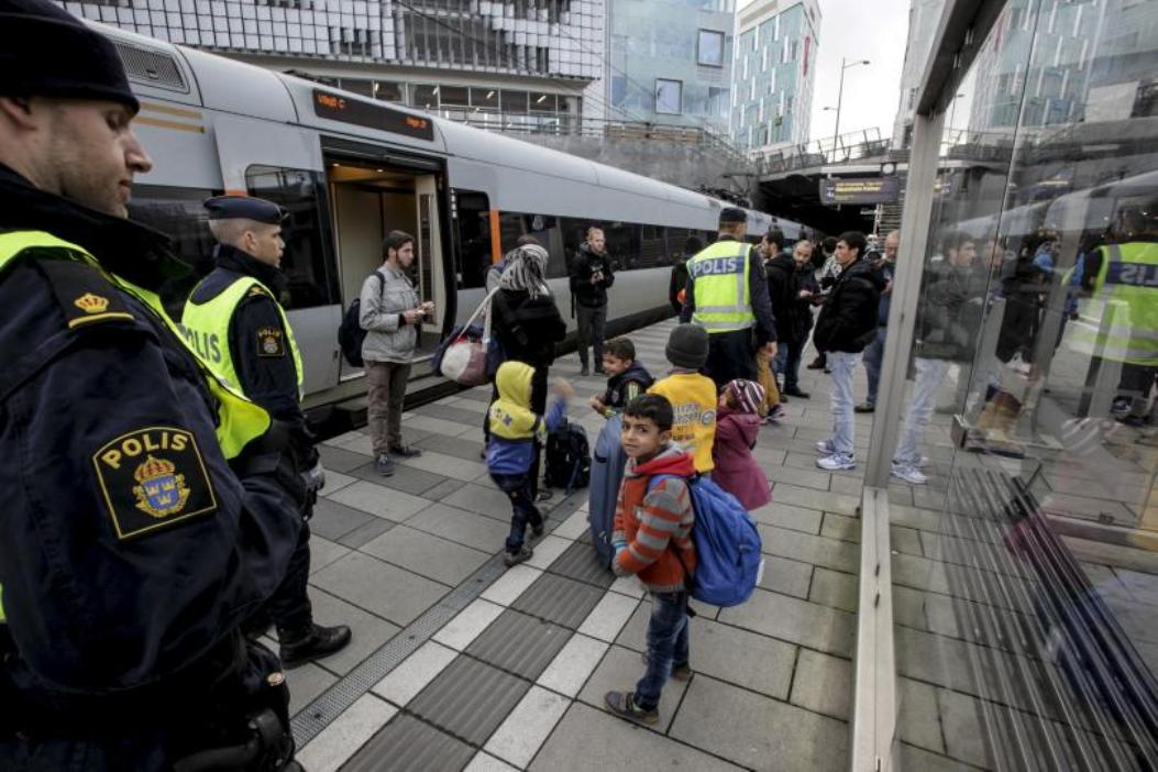 Η Σουηδία σκοπεύει να διώξει 80 χιλιάδες πρόσφυγες