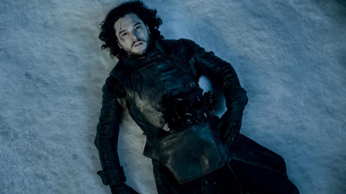 Ο Jon Snow απαντά: «Είναι ξεκάθαρο. Έχω πεθάνει στο Game of Thrones»