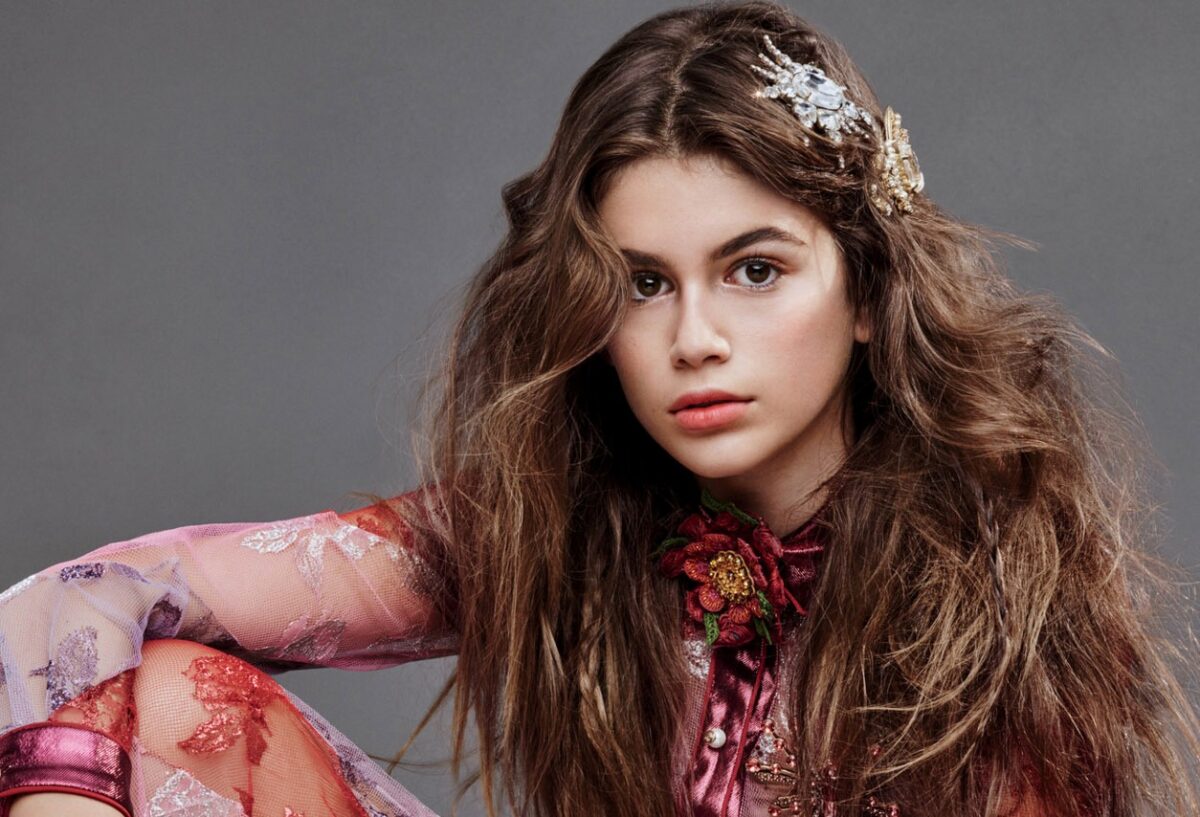 Η κούκλα κόρη της Cindy Crawford ακολουθεί τα βήματα της