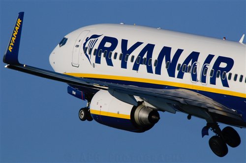 H Ryanair έσπασε κάθε ρεκόρ μεταφέροντας 15,9 εκατομμύρια επιβάτες τον Ιούνιο 