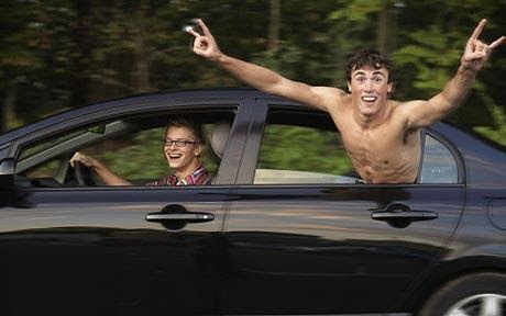 Ζώνη, προσοχή στα γκάζια και τα όρια ταχύτητας…. Δεύτερη ζωή δεν έχει