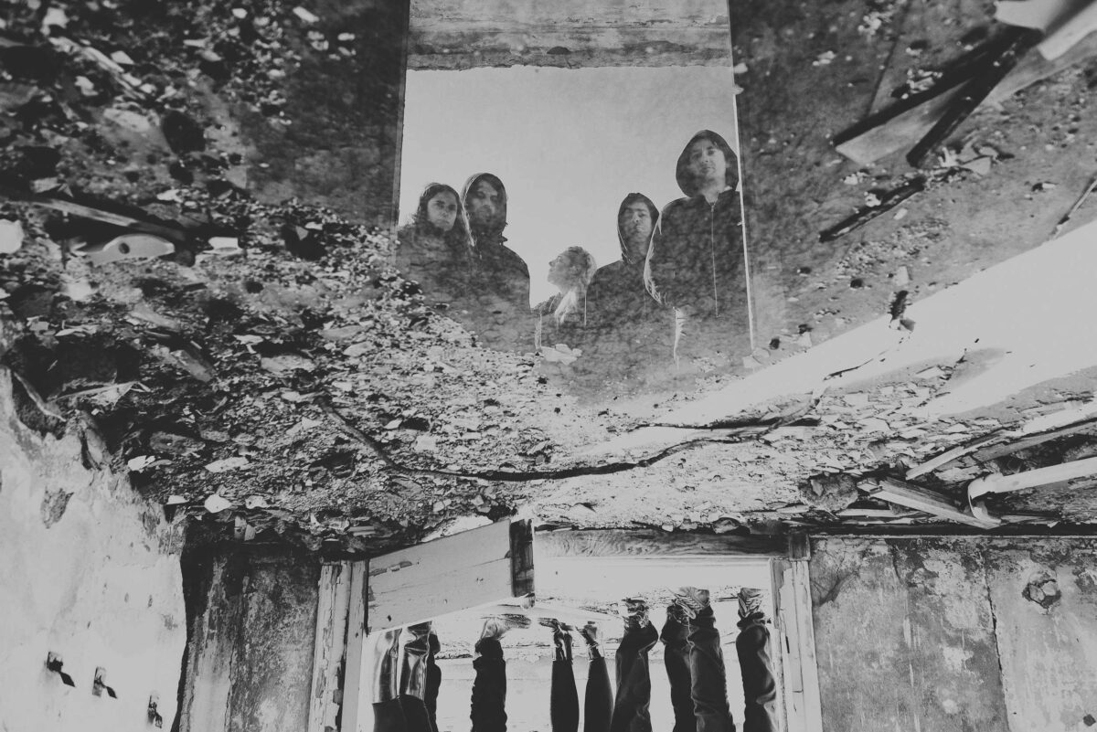 «Καλόγερος»: Ένα γοτθικό θεατρικό παραμύθι για το τέλος των ψευδαισθήσεων