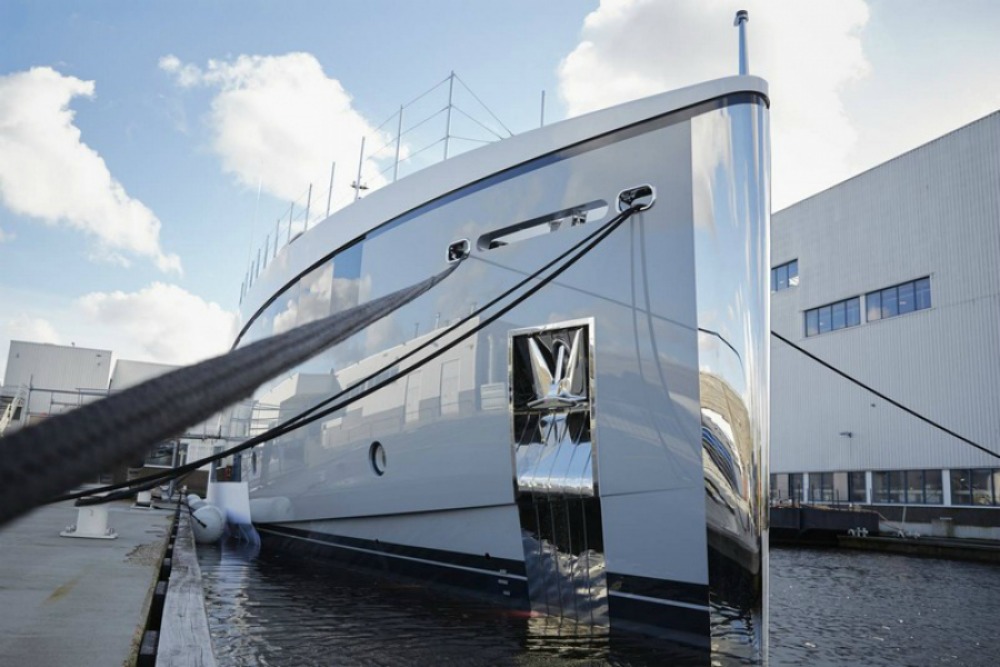 Το απόλυτο superyacht είναι φτιαγμένο από γυαλί!