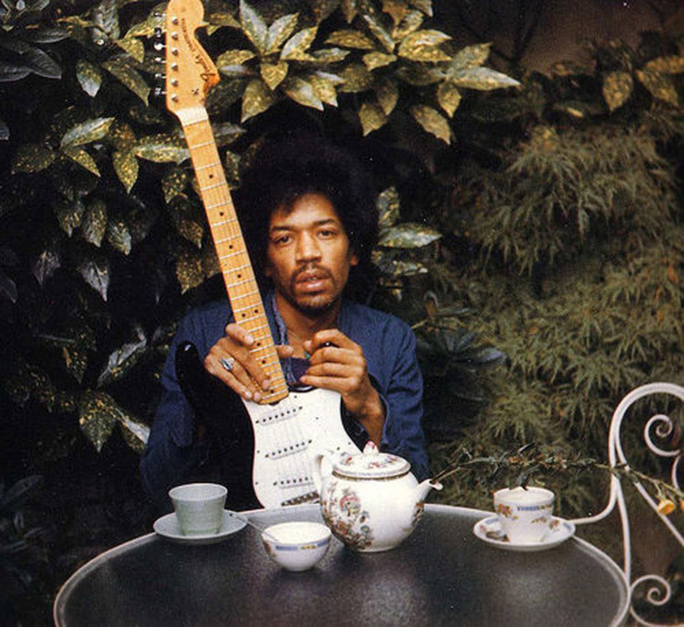 Οι ανέμελες στιγμές του Jimi Hendrix την τελευταία μέρα της ζωής του
