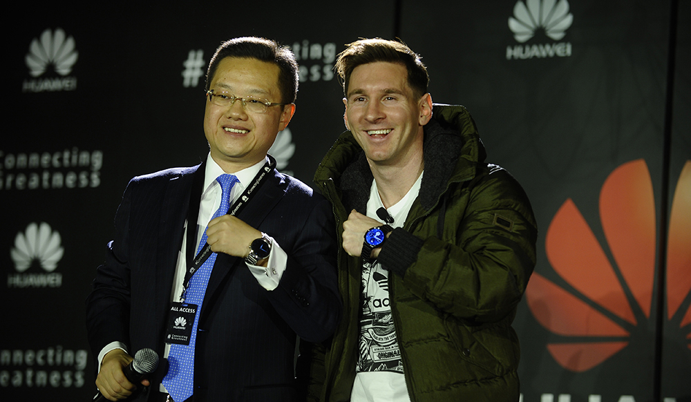 Με… συμπαίκτη τον Lionel Messi θα παίζει μπάλα η Huawei