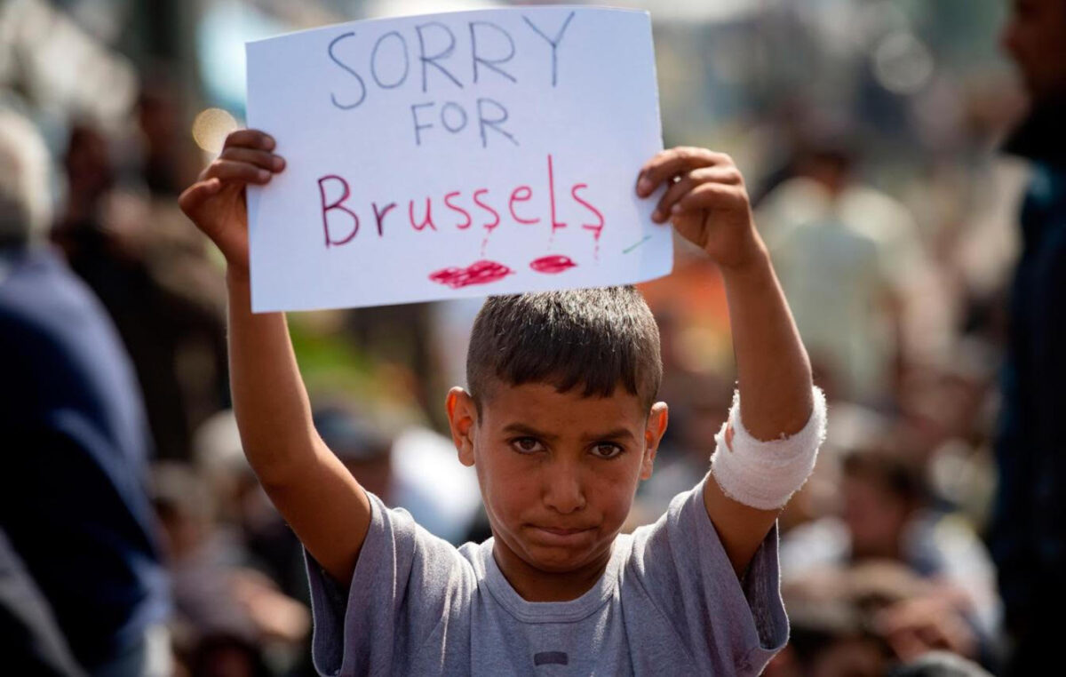 Οι επιθέσεις στις Βρυξέλλες ανησυχούν και τους πρόσφυγες