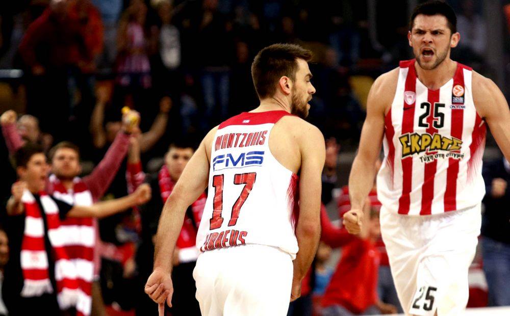 Ήταν 25η Μαρτίου όταν ο Μάντζαρης ντύθηκε Stephen Curry! (videos)