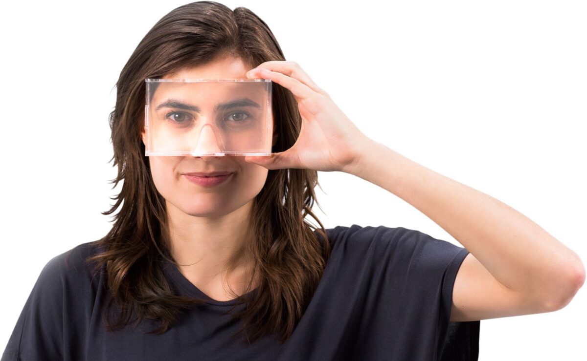 Google Cardboard Plastic: Τα γυαλιά με τα οποία βλέπετε τα πράγματα όπως πραγματικά τα βλέπετε