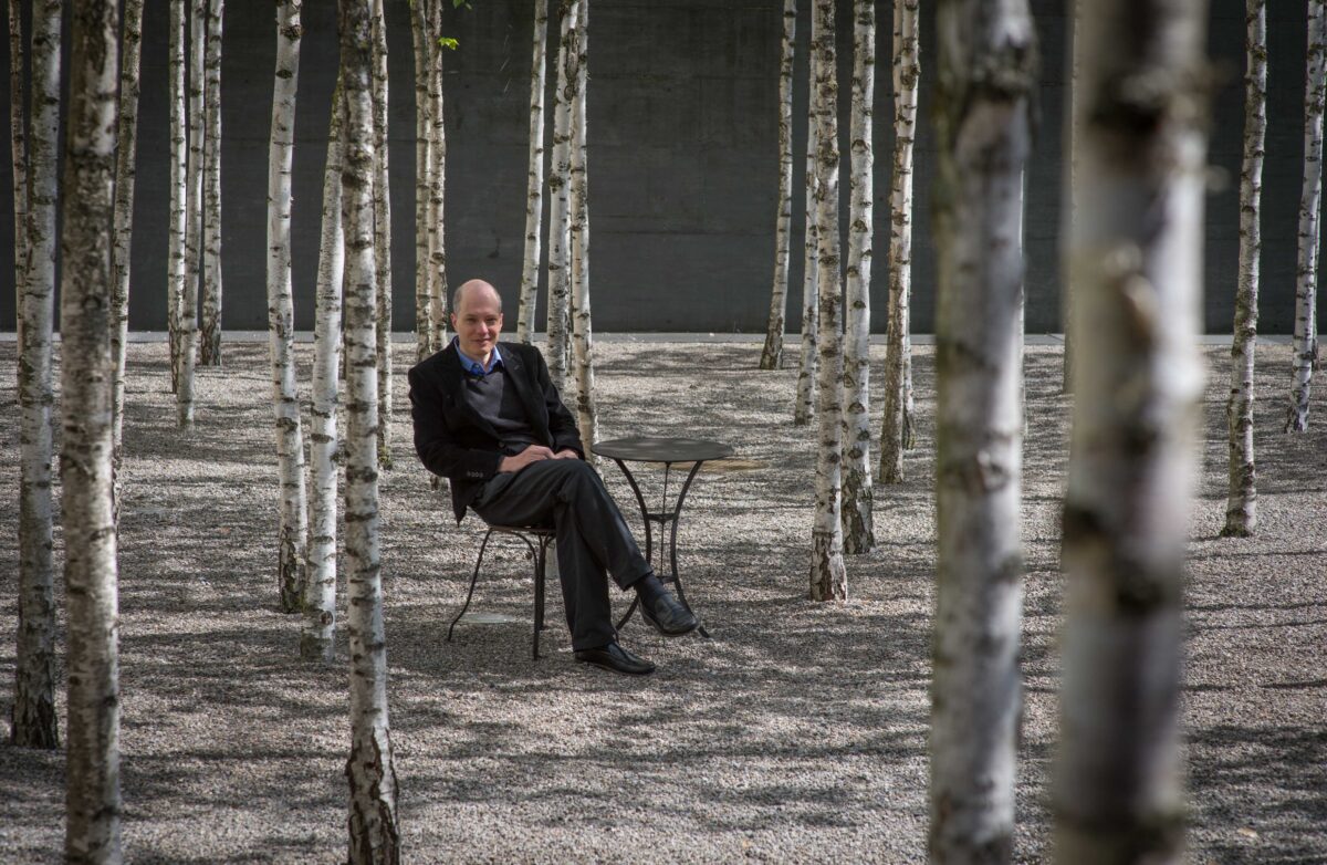 Πως ο Alain De Botton μπορεί να αλλάξει τη ζωή σου