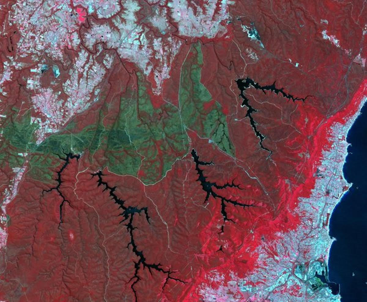 Η NASA μας δίνει πρόσβαση σε 2,95 εκατομμύρια φωτογραφίες της Γης
