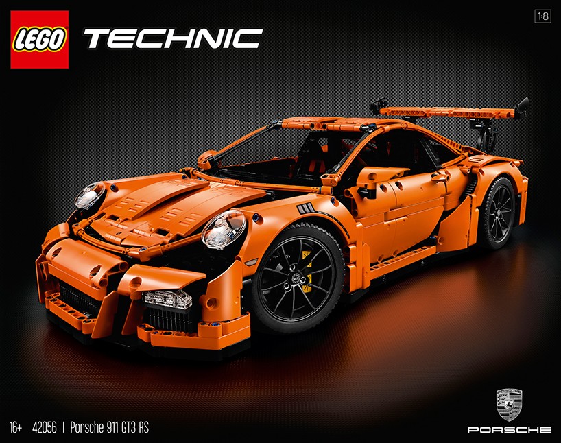 Η Lego Porsche GT3 RS αποτελείται από 2.704 κομμάτια!
