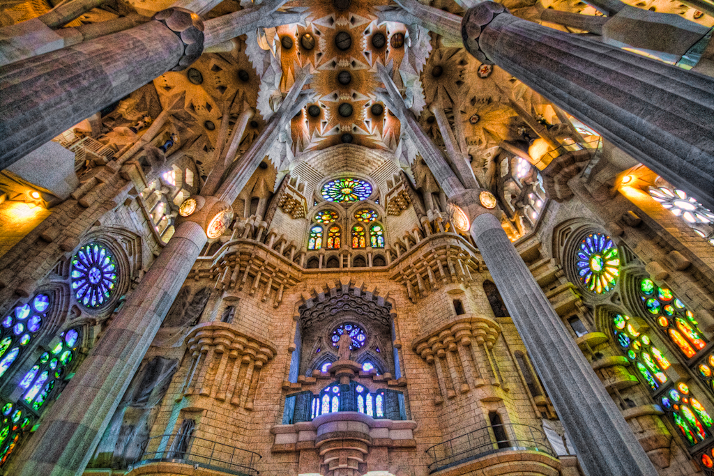 Antoni Gaudi | O αρχιτέκτονας του Θεού που δημιούργησε τη Sagrada Familia